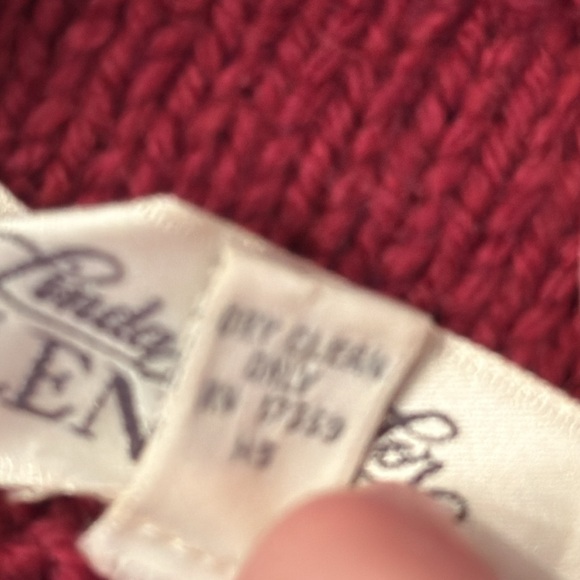 Burgundy Wool hand knit vest Vintage Linda Allard for Ellen Tracy- Size Large - Picture 3 of 8